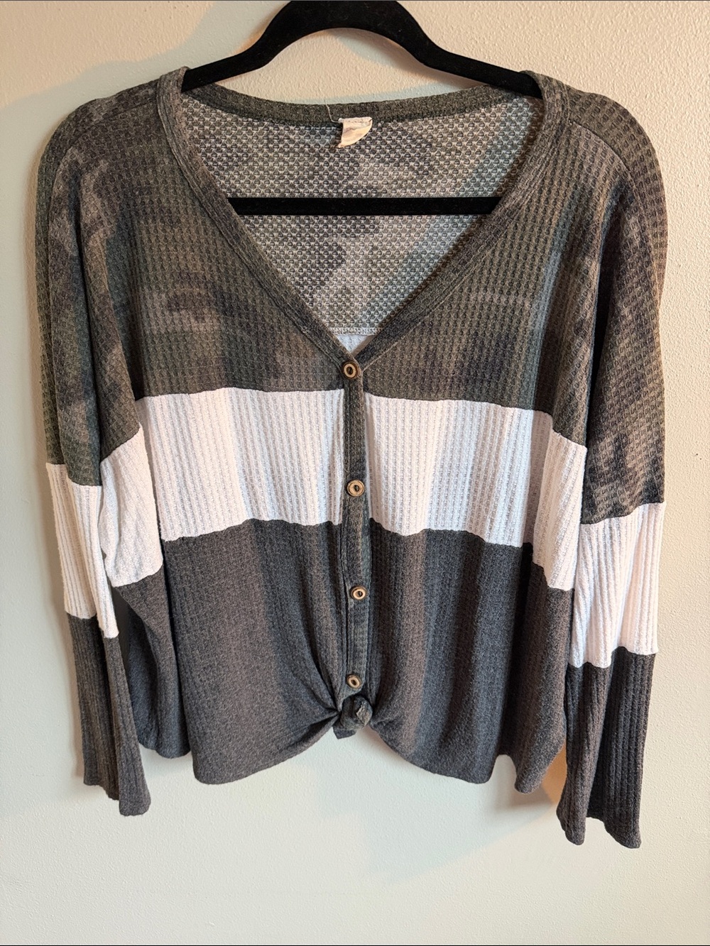 Waffle Knit Button-Front Crop Top with White / Gray / Camo Stripe